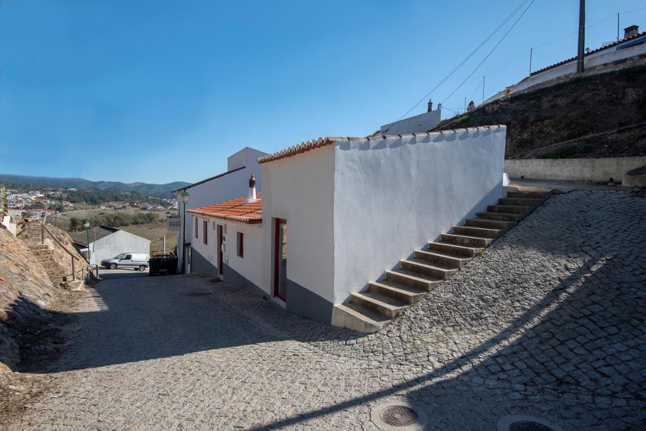 Hillside 1 Aljezur Old Town Villa Bagian luar foto